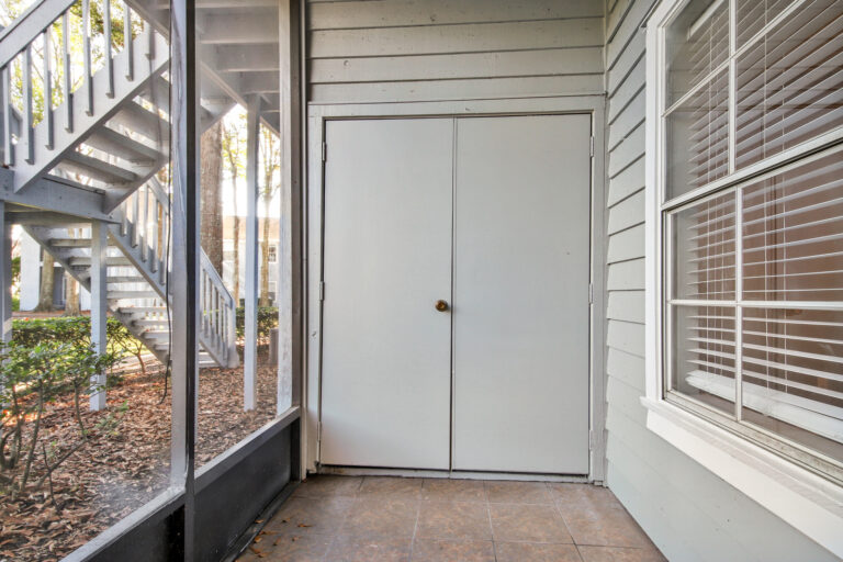 Screened in Balcony / Patio